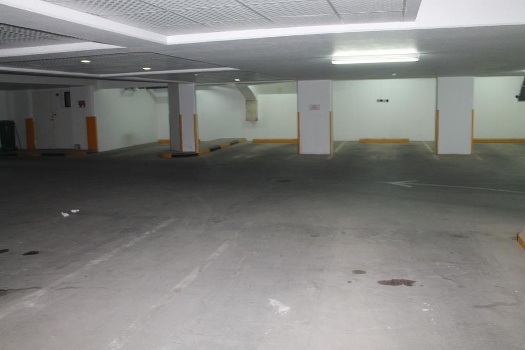 Al Hamra Plaza Appartamento Al Manamah Esterno foto