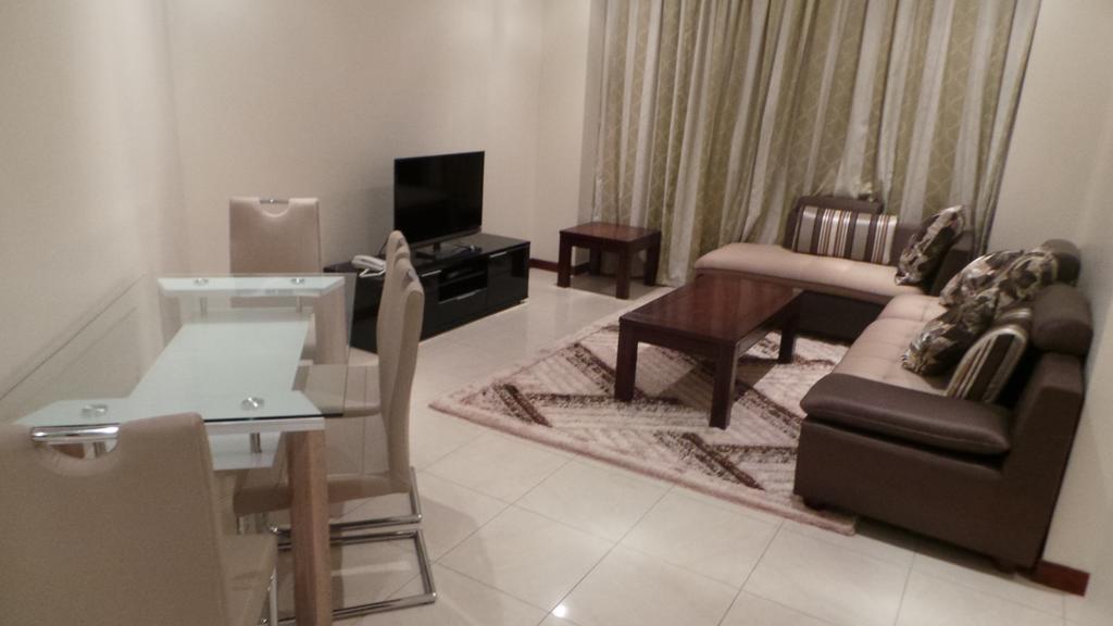 Al Hamra Plaza Appartamento Al Manamah Esterno foto