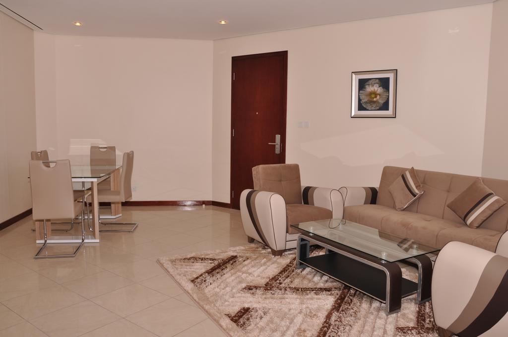 Al Hamra Plaza Appartamento Al Manamah Esterno foto